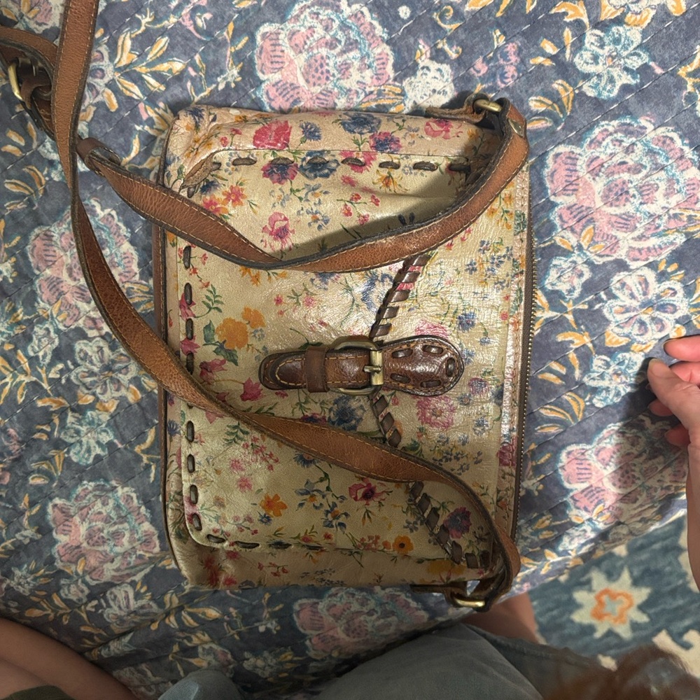 Patricia Nash Floral Tan Women's Bag - Picture 5 of 5